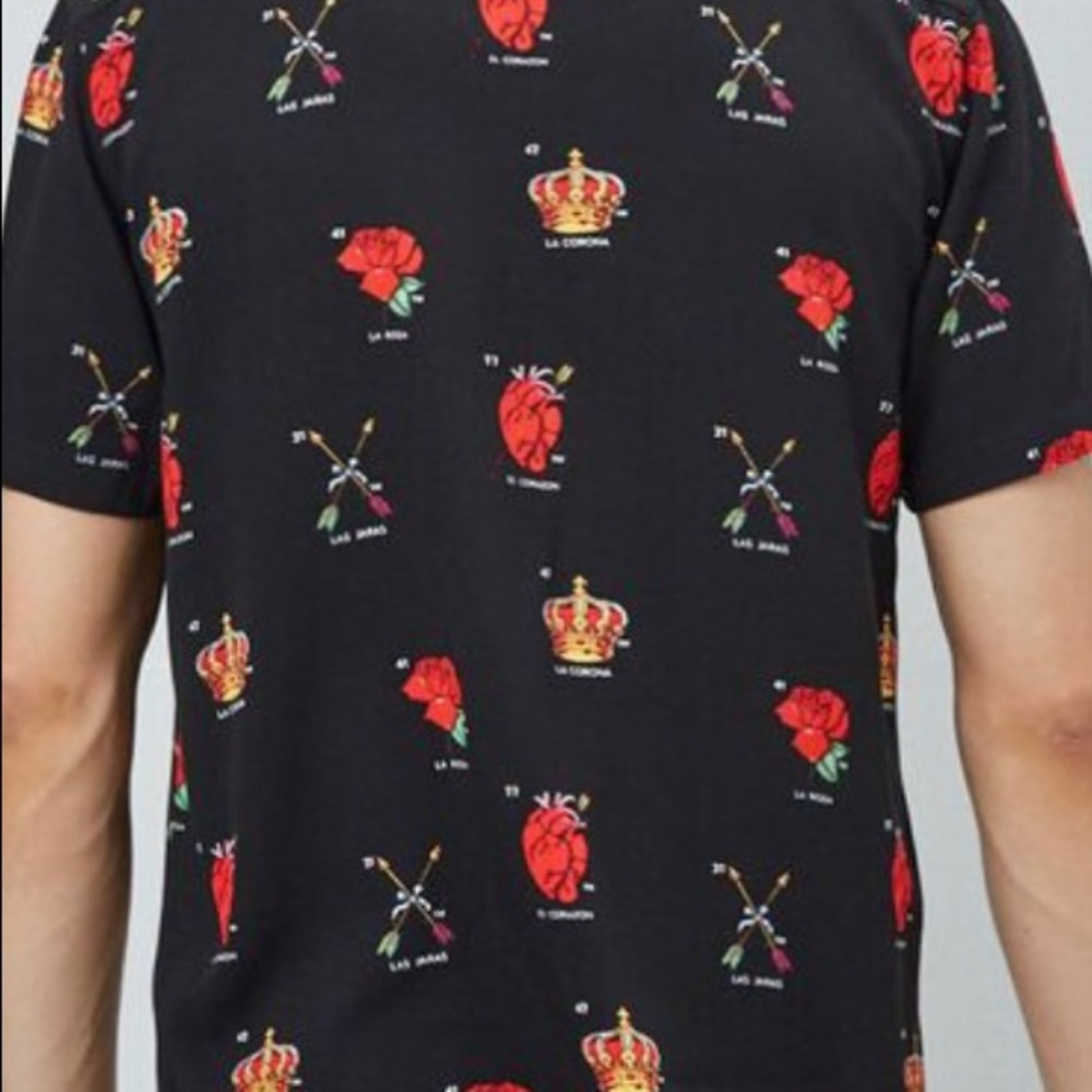 Forever 21 Mens Loteria button shirt-size Medium